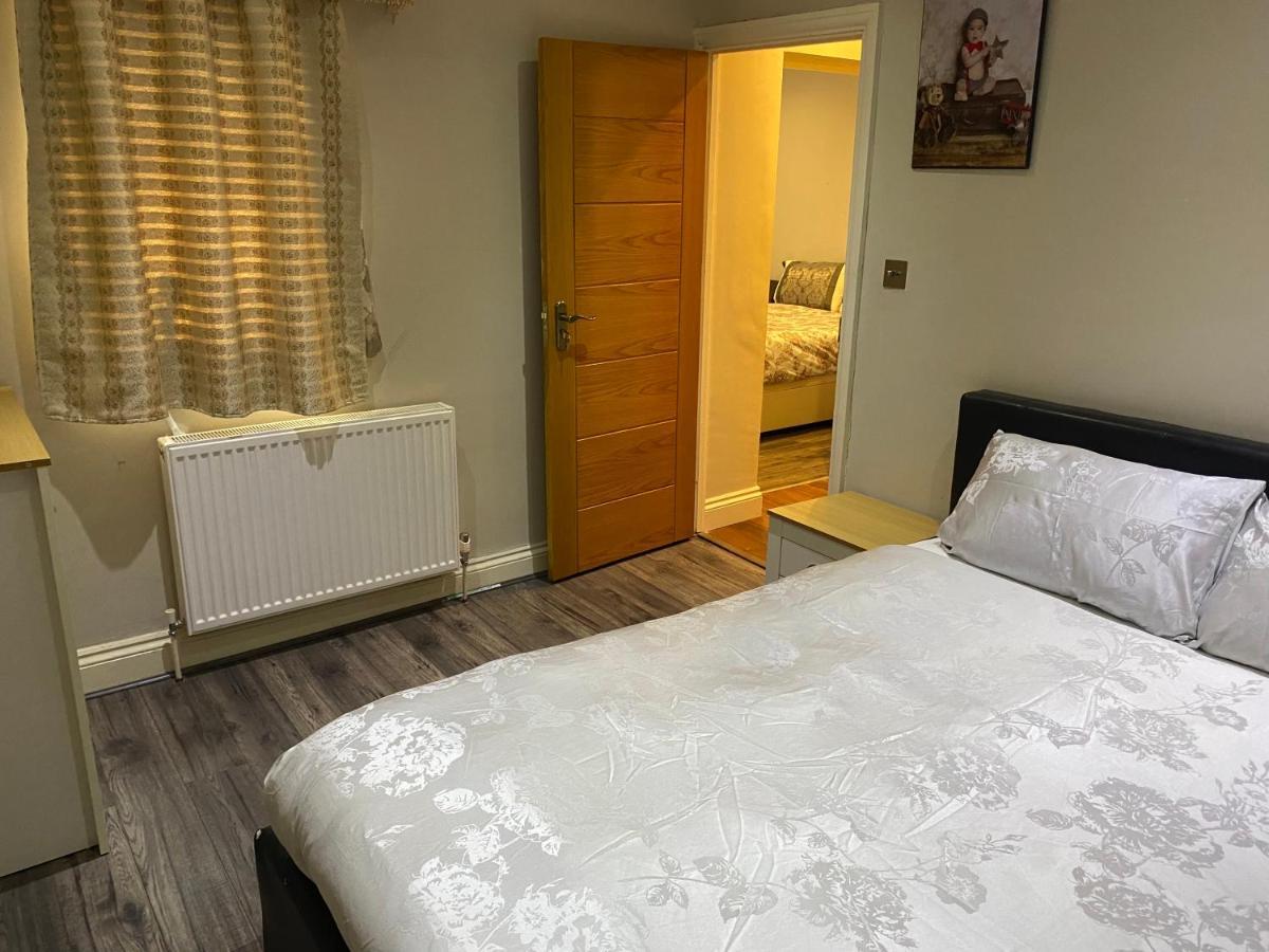 Ruislip Guest House Kültér fotó