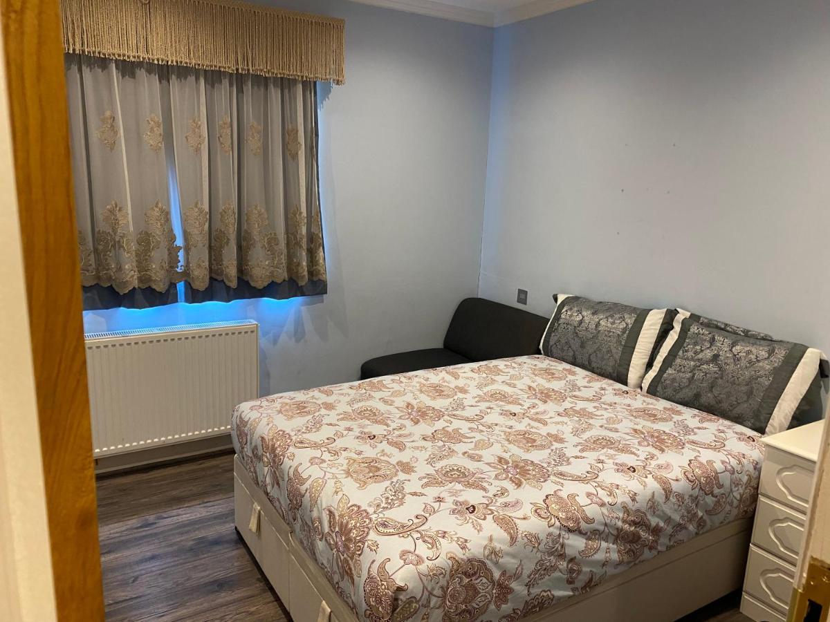 Ruislip Guest House Kültér fotó